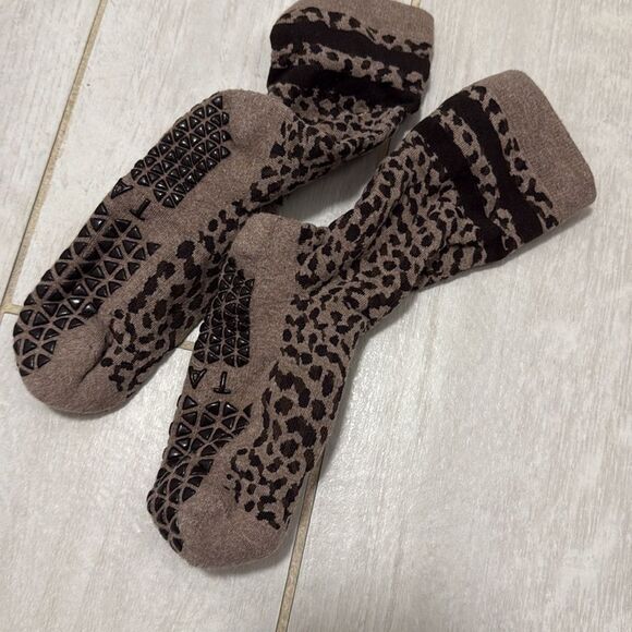 Tavi leopard grip socks - Picture 2 of 2